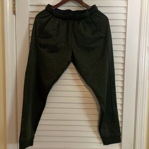 Under Armour boys small jogger sweat pants, space-dye, greenish grey